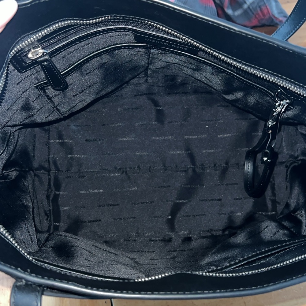 Michael Kors Whitney Pebbled tote - Picture 12 of 14